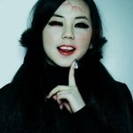 팬들이 만든 여자 아이돌 뱀파이어
