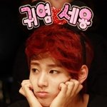 붉은머리로 <b>염색</b>한 남자 아이돌