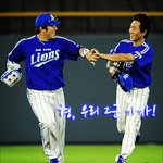 최형우와 배영섭의 아름다운 <b>동행</b>