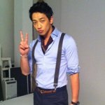 아이돌이니까 가능한 <b>멜빵</b> 패션