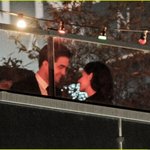 아주 깨볶는 냄새가 <b>진동</b>을 하는 트와일라잇 커플