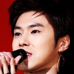 <b>윤호</b>야 보고싶어.