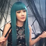 초록&amp;<b>파랑</b>색 머리까지 소화 가능한 연예인들