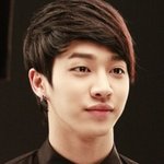 아직은 귀여운 남자 아이돌 <b>90</b>라인