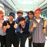 방금 전 심심타파 나온 <b>b1a4</b> 기념컷