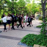 졸업사진찍기 전 과 찍고난 후 ㅋㅋㅋ