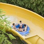 <b>2pm</b>과 수지가 함께한 워터파크 비 공개 컷