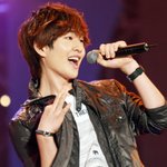 샤이니<b>온유</b>포즈