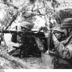 <b>핵폭탄</b> <<<<<<<<<<<<< mg42