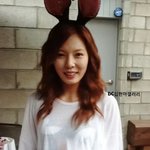 팬들한테는 진짜 잘 하는 현아