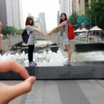 23, 24, 25 여대생들 광화문 한복판에서 철판깔다