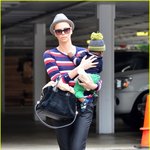 샤를리즈 테론 <b>삭발</b>하다