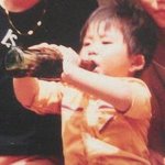 이거 누군지 맞추면 <b>천재</b>다
