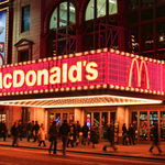 일본에게 뺏긴기분 ㅜㅜ 뉴욕타임스퀘어에 울려퍼지던 일본판 <b>gee</b>..?