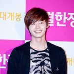 다리 짧아보이는 이종석, 186cm 맞는건지..