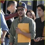 부랑자 스타일이 절정에 달한 잭 에프론