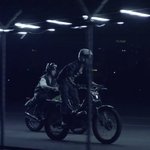 "폭주뛰는 아이돌 있어요 신고해야게쓰요"