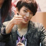 <b>b1a4</b>공찬 얘 동해닮았네