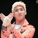 백만가지 표정을 가지고있는 <b>b1a4</b> '바로'