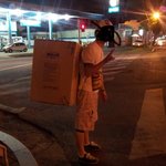 백팩<b>남</b>보다 더강한.. 박스<b>남</b>..? <b>택배남</b>..?