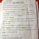 선생님이 나눠준 프린트에 "<b>sea</b> of japan"이라고 써있네요