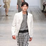 본격적으로 세계 진출한 훈몸 종결자 김원중