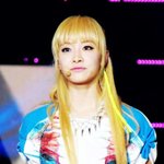 왠지 모르게 콧구멍에 힘 주고 있는 것 같은 빅토리아