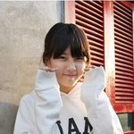 여자가 보기에 수지는 <b>역변</b>한거지..
