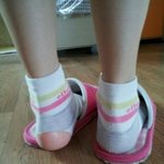 슬리퍼 신다가 구멍난 내 양말..