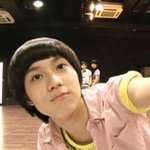 [단독] <b>신정환</b> 근황ㅡ연습실서 구슬땀