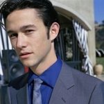 인셉션의 <b>조셉</b> 고든 래빗은 어디로 가고 아저씨가..