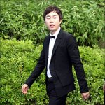 몸매도 안 좋은데 <b>옷태</b> 살아서 신기한 장범준ㅋㅋㅋㅋ