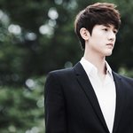 <b>이배우</b>아는사람커몬커몬