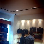 요즘 대세! <b>넝쿨</b>당 천재용 사장, 이희준의 명동쇼핑!