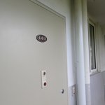 문 안으로 들어오랑~! ( 정기우네 아파트 402호 <b>대문</b> )^^ㅋ