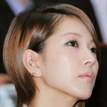 <b>의외</b>로 피어싱 많이한 여자 연예인들