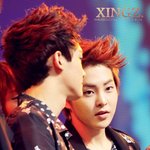 엑소 <b>맏형</b> 뭐이렇게 생겼냐ㄷㄷㄷ