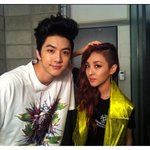 혈육인 걸 알고 봐도 질투 나는 산다라박-<b>천둥</b>