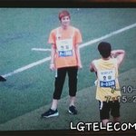 얘가 얼굴도 작고 어깨가 넓긴 넓구나