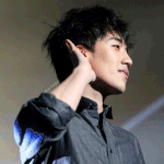 승리의 사라진 <b>목울대</b>를 찾아요