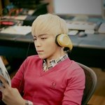 솔직히 팬아니더라도 탑 잘생겻다 진짜