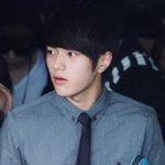<b>시크</b>한 외모가 매력인 남자 아이돌