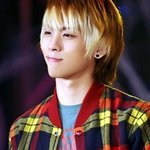귀여운 애<b>교살</b>이 있는 남자 아이돌