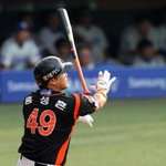 홍성흔, <b>홈런</b>레이스도 안할 거면서...