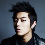 뱀파이어 <b>역할</b>이 어울릴것 같은 아이돌