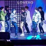 엑소 밀치기게임