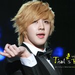 피부가하얀 男아이돌 모음