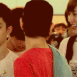 엑소 디오 <b>투척</b>