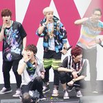 좀봐주세요<b>b1a4</b> 오빠들 얘기좀 할게요