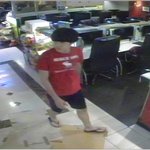 저번주 7월 16일 새벽에 핸드폰을 <b>도난</b>당했습니다..